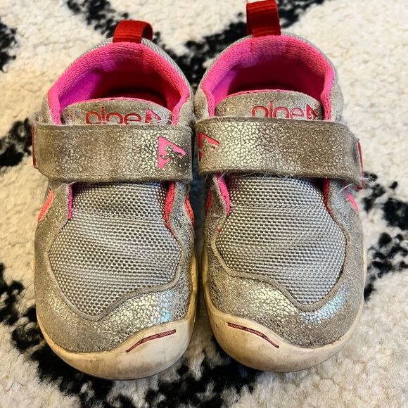 Plae Metallic Silver Pink Suede & Nylon Velcro Sneakers Size 5.5 - Picture 4 of 10